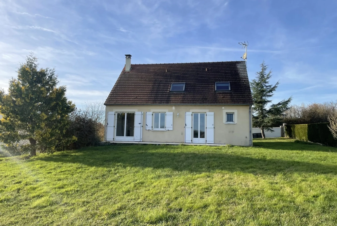 Belle maison familiale avec terrain clos à Douchy-Montcorbon 