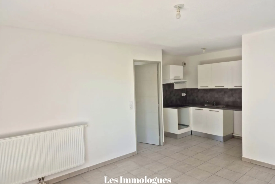 Appartement T2 avec terrasse et parking à Avignon Saint-Jean 