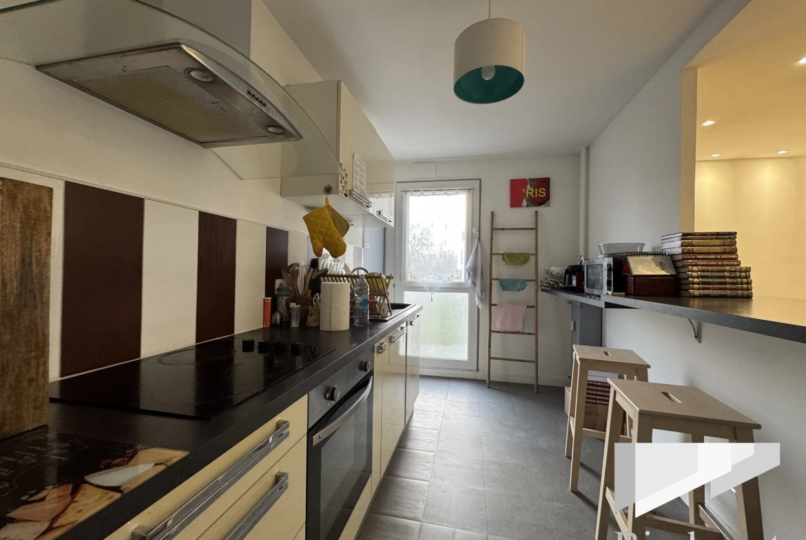 Appartement T4 à vendre à Orléans - Lumineux, moderne, proche commodités 