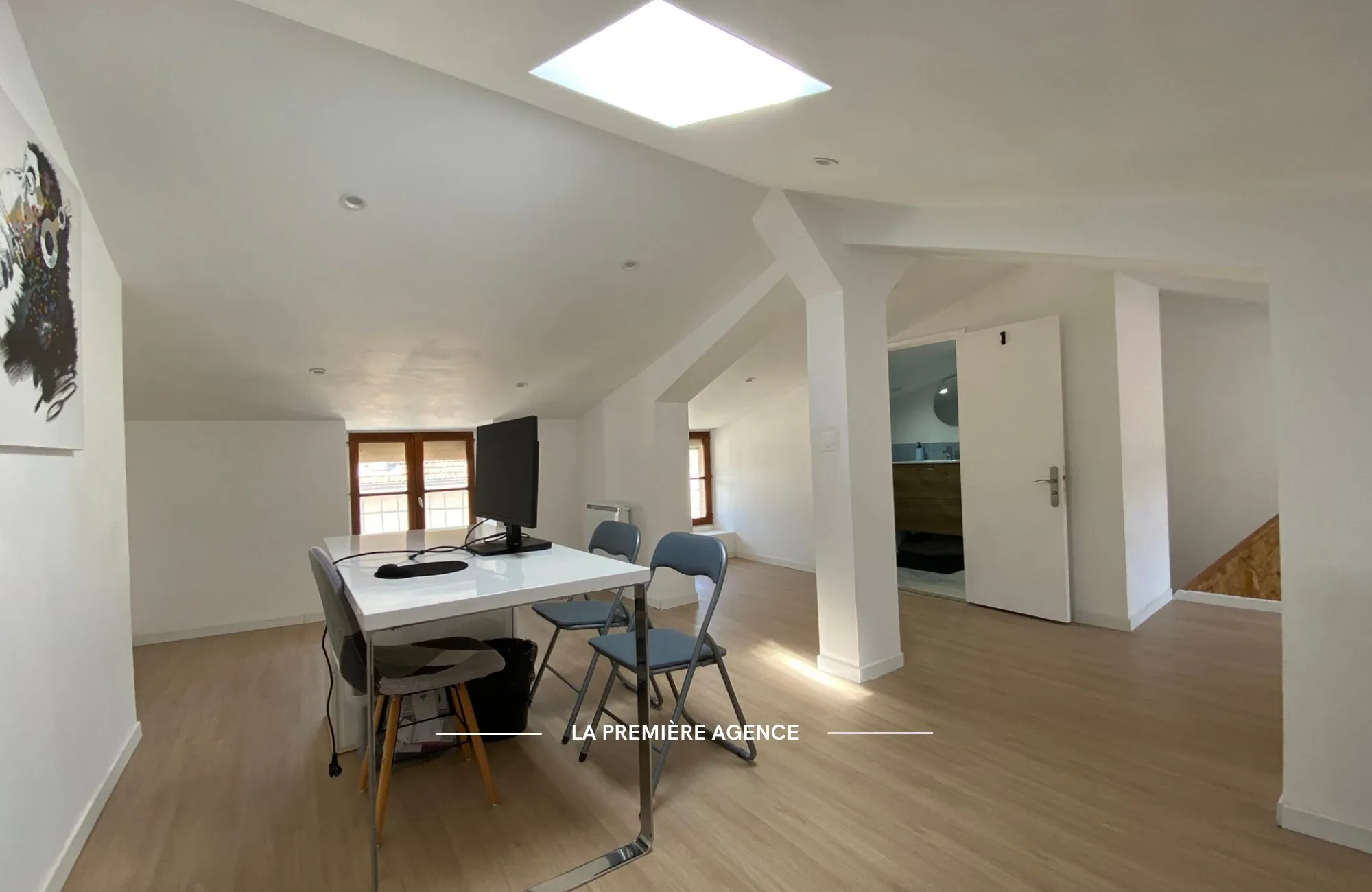 Maison de ville rénovée avec potentiel à Tarare - 3 à 4 chambres 