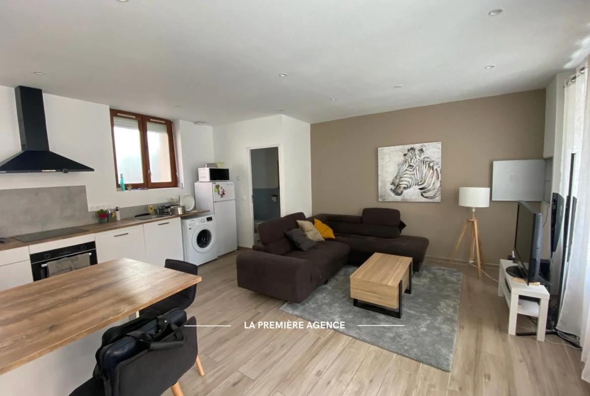 Maison de ville rénovée avec potentiel à Tarare - 3 à 4 chambres 
