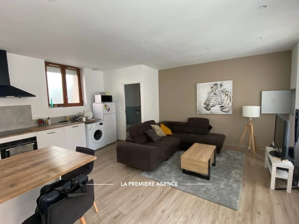Maison de ville rénovée avec potentiel à Tarare - 3 à 4 chambres