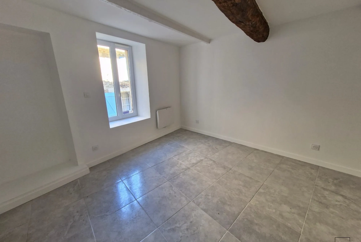 Maison mitoyenne à vendre à Ouveillan – 103 m², 3 chambres, rénovée et moderne 