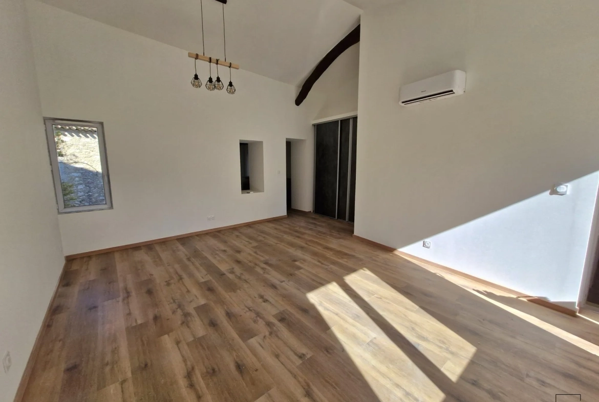 Maison mitoyenne à vendre à Ouveillan – 103 m², 3 chambres, rénovée et moderne 
