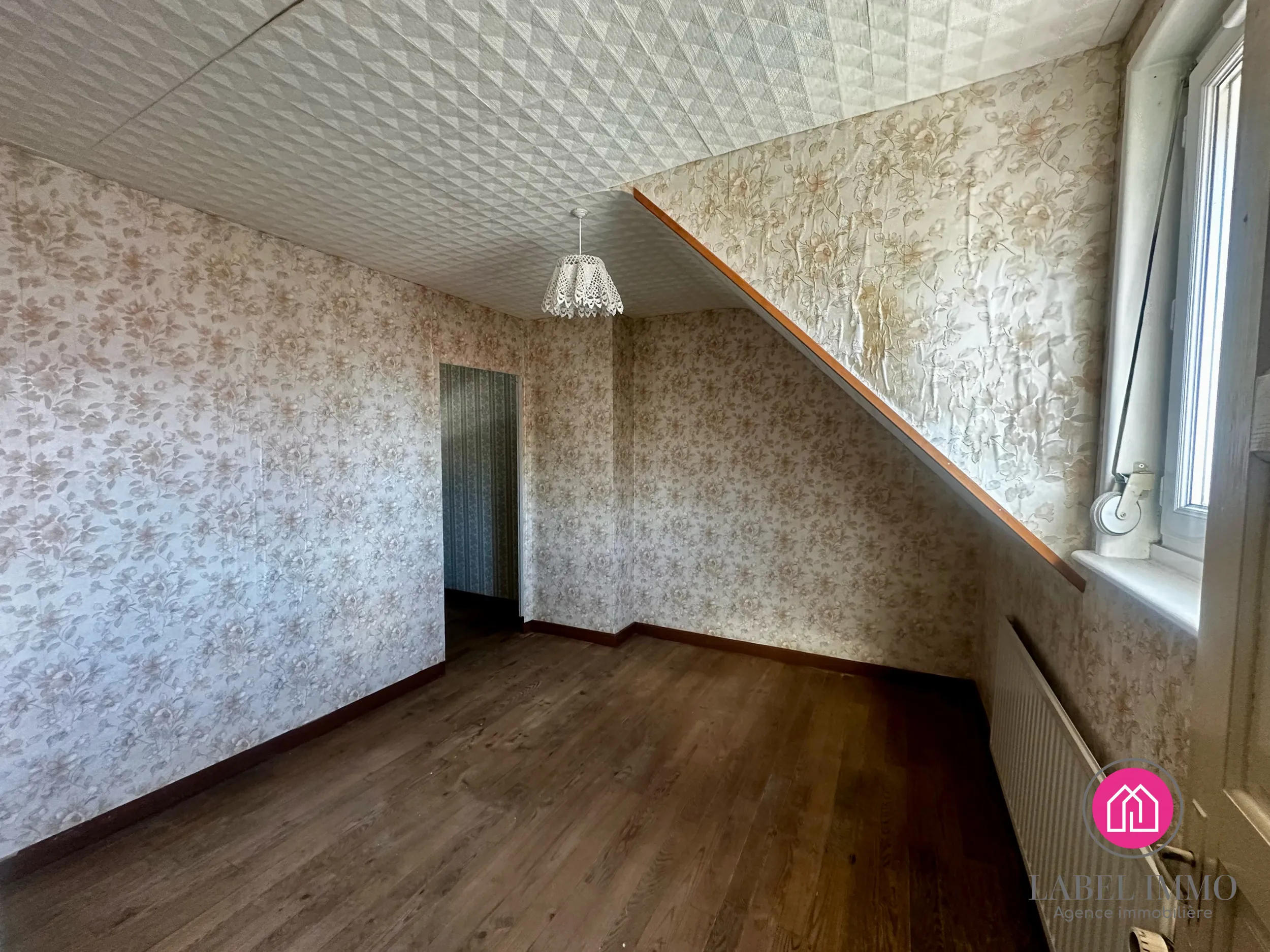 Maison semi-individuelle à rénover à Marquette-en-Ostrevant - Opportunité à saisir 