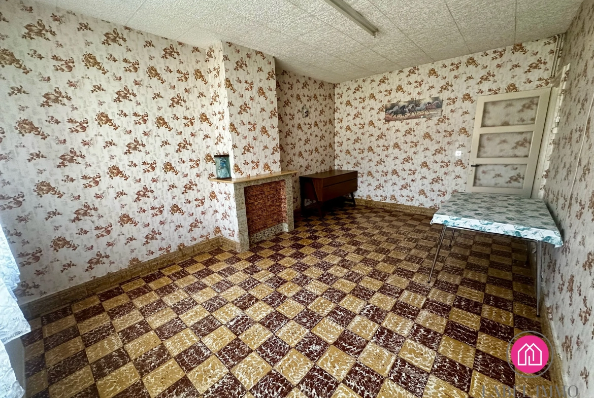 Maison semi-individuelle à rénover à Marquette-en-Ostrevant - Opportunité à saisir 