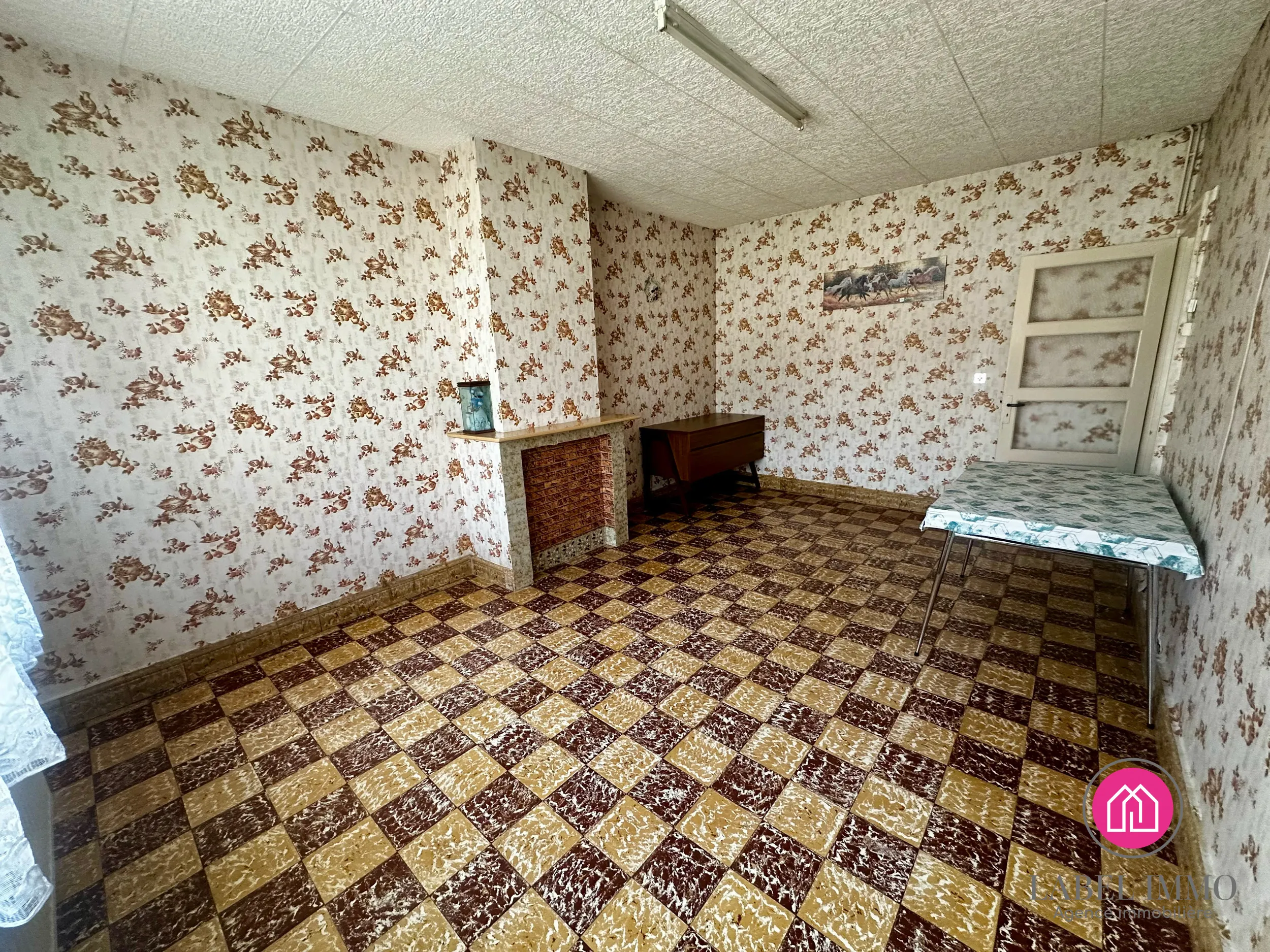 Maison semi-individuelle à rénover à Marquette-en-Ostrevant - Opportunité à saisir 