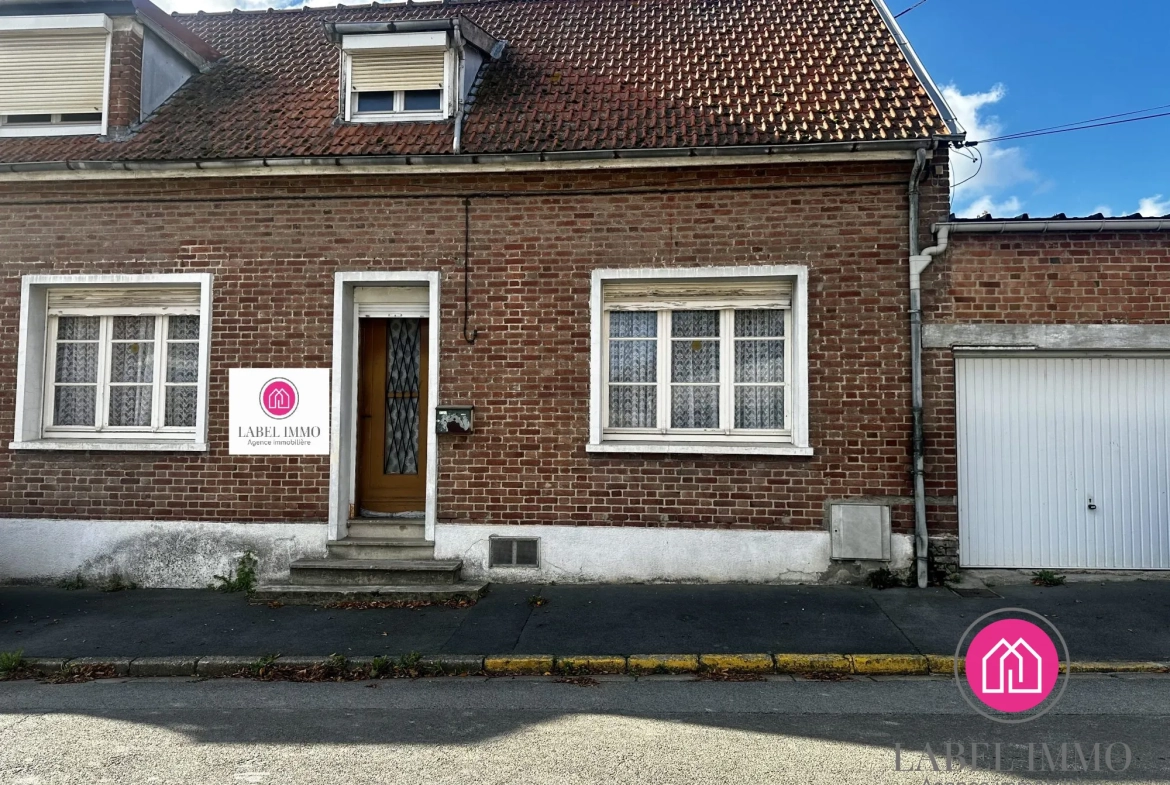 Maison semi-individuelle à rénover à Marquette-en-Ostrevant - Opportunité à saisir 