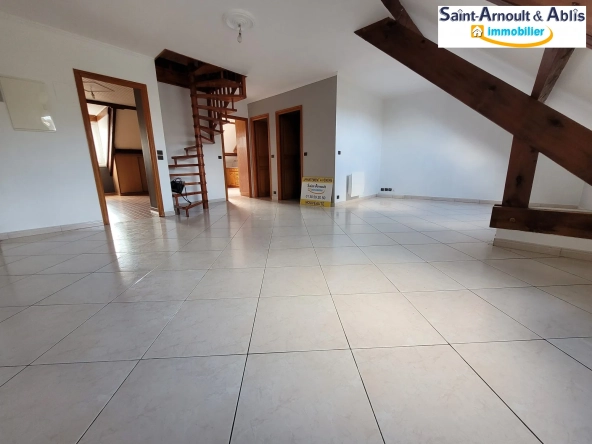 Vente d'un appartement F3 à Sainte-Mesme - 73 m², parking, résidence sécurisée