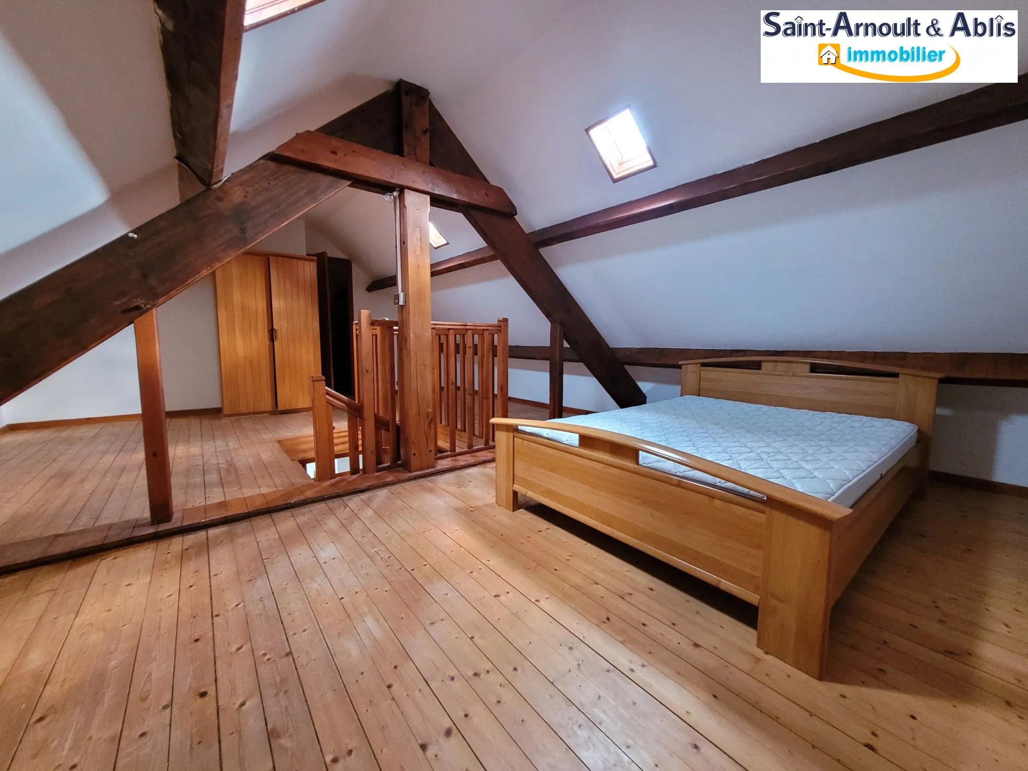 Vente d'un appartement F3 à Sainte-Mesme - 73 m², parking, résidence sécurisée 