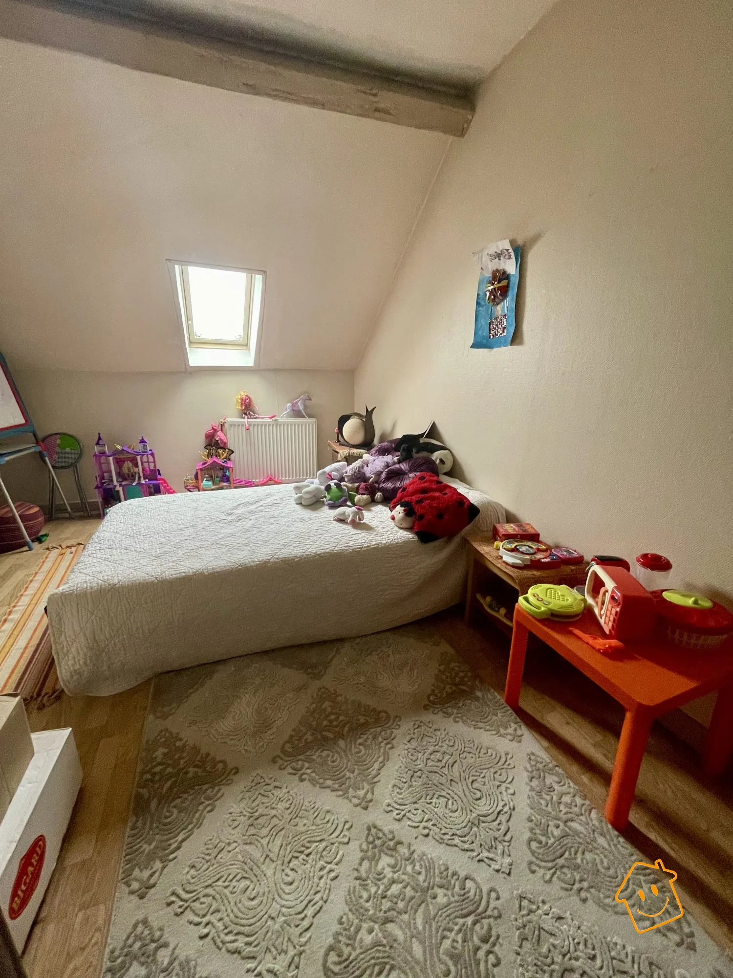 Maison de bourg à Bourges avec 3 chambres, terrasse et garage - Investissez dans une belle propriété 