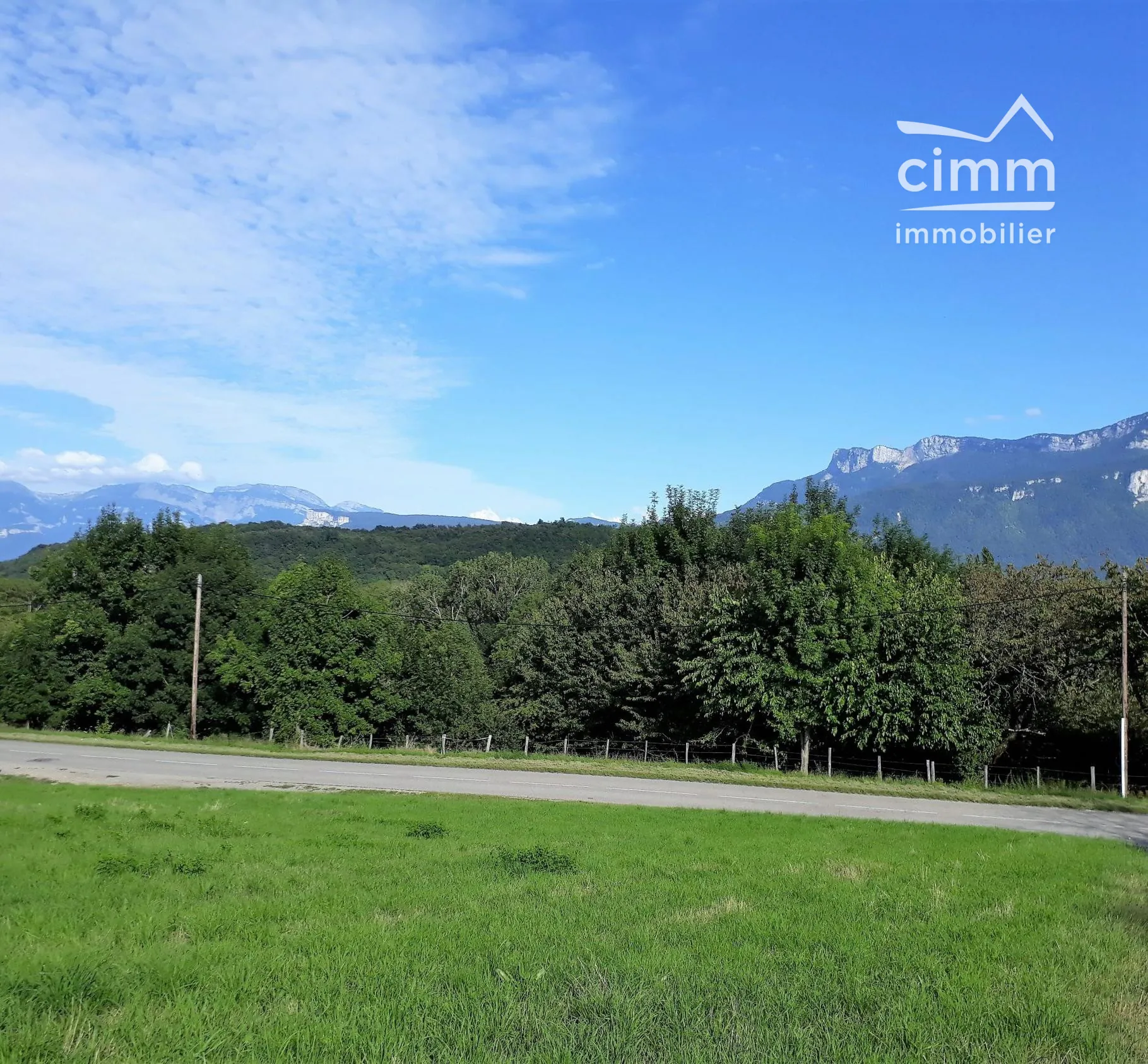 Terrains à bâtir à vendre à Morette - Opportunité rare en Isère 