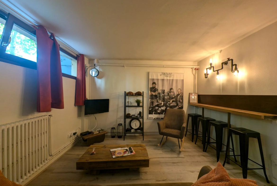 Studio de 30,2 m² à Chamalières avec cave et ascenseur, proximité transports et commerces 