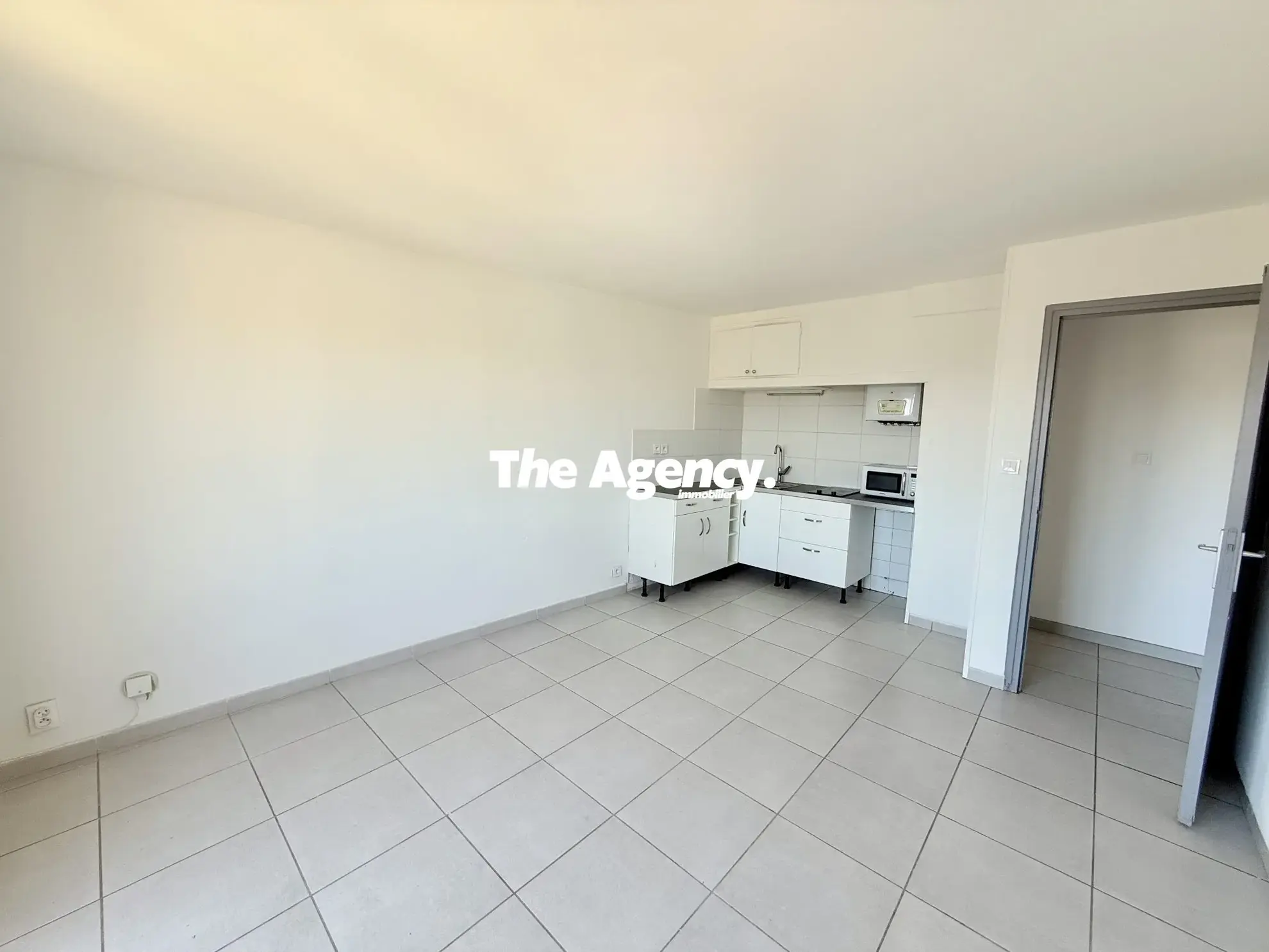 Appartement 2 pièces à Marseille Menpenti avec balcon et cave, dernière étage 