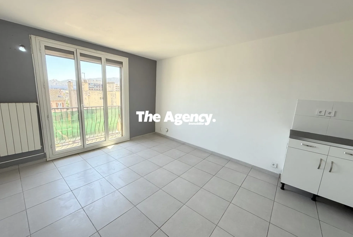 Appartement 2 pièces à Marseille Menpenti avec balcon et cave, dernière étage 