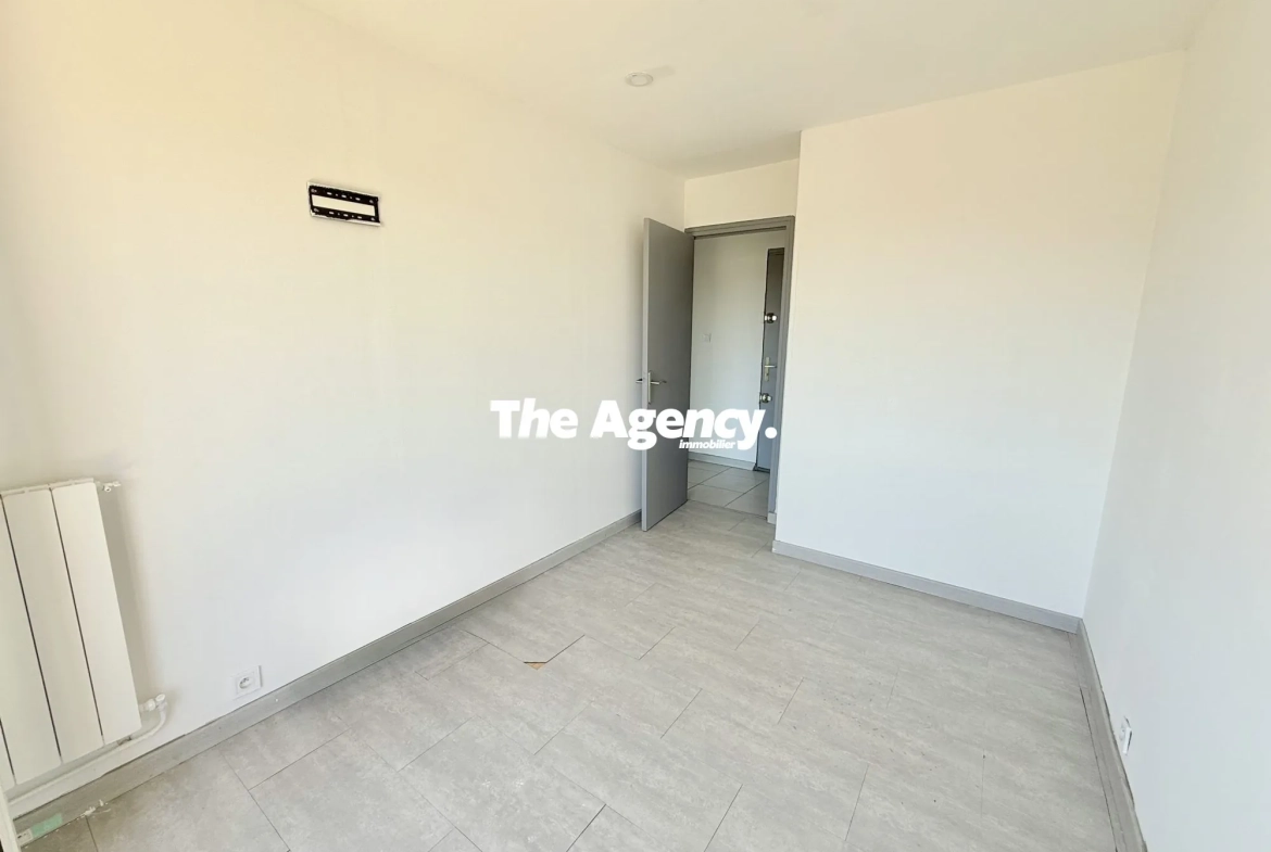 Appartement 2 pièces à Marseille Menpenti avec balcon et cave, dernière étage 