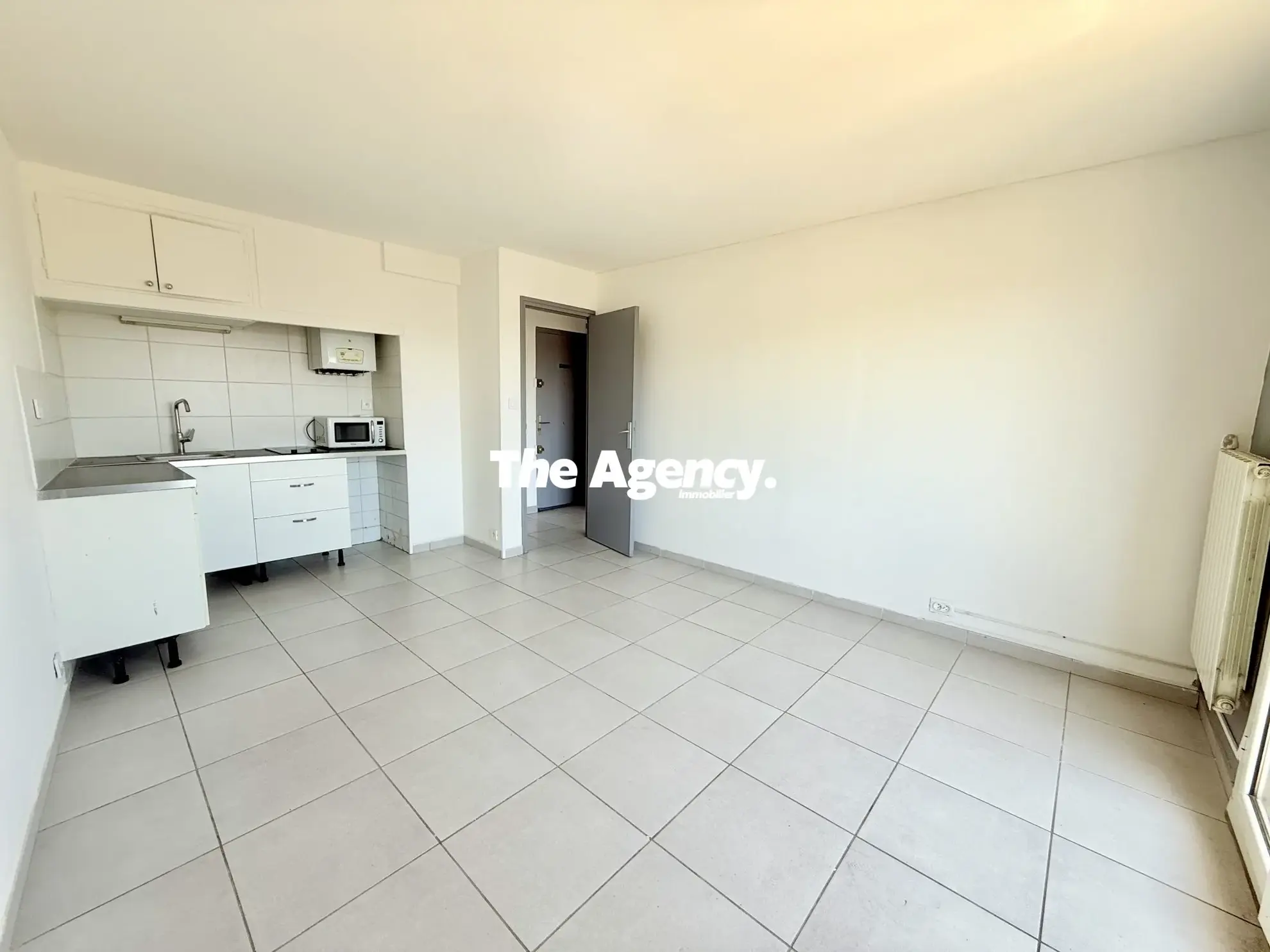Appartement 2 pièces à Marseille Menpenti avec balcon et cave, dernière étage 