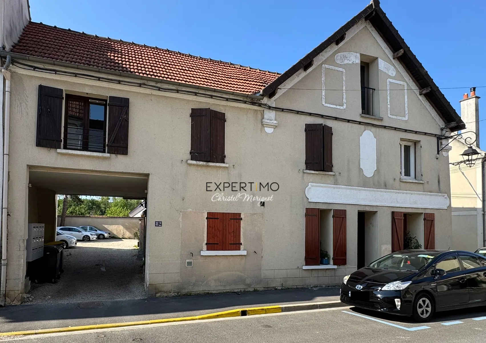 Appartement T2 en Centre-ville d'Esbly avec parking, proche gare et commerces 