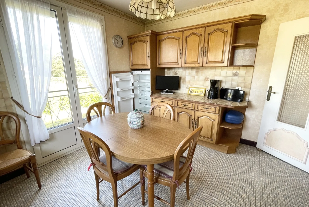 Maison de 110 m² avec véranda, garage et terrain à Malemort 