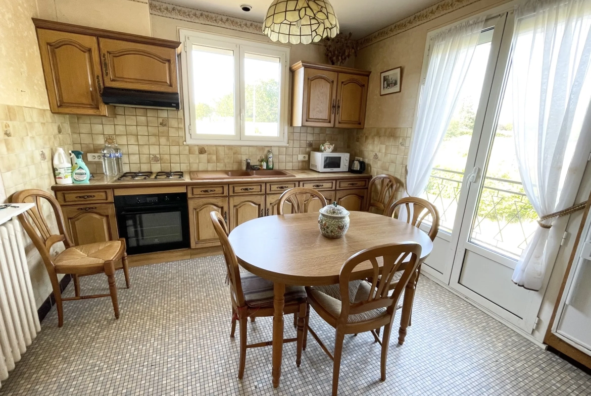 Maison de 110 m² avec véranda, garage et terrain à Malemort 