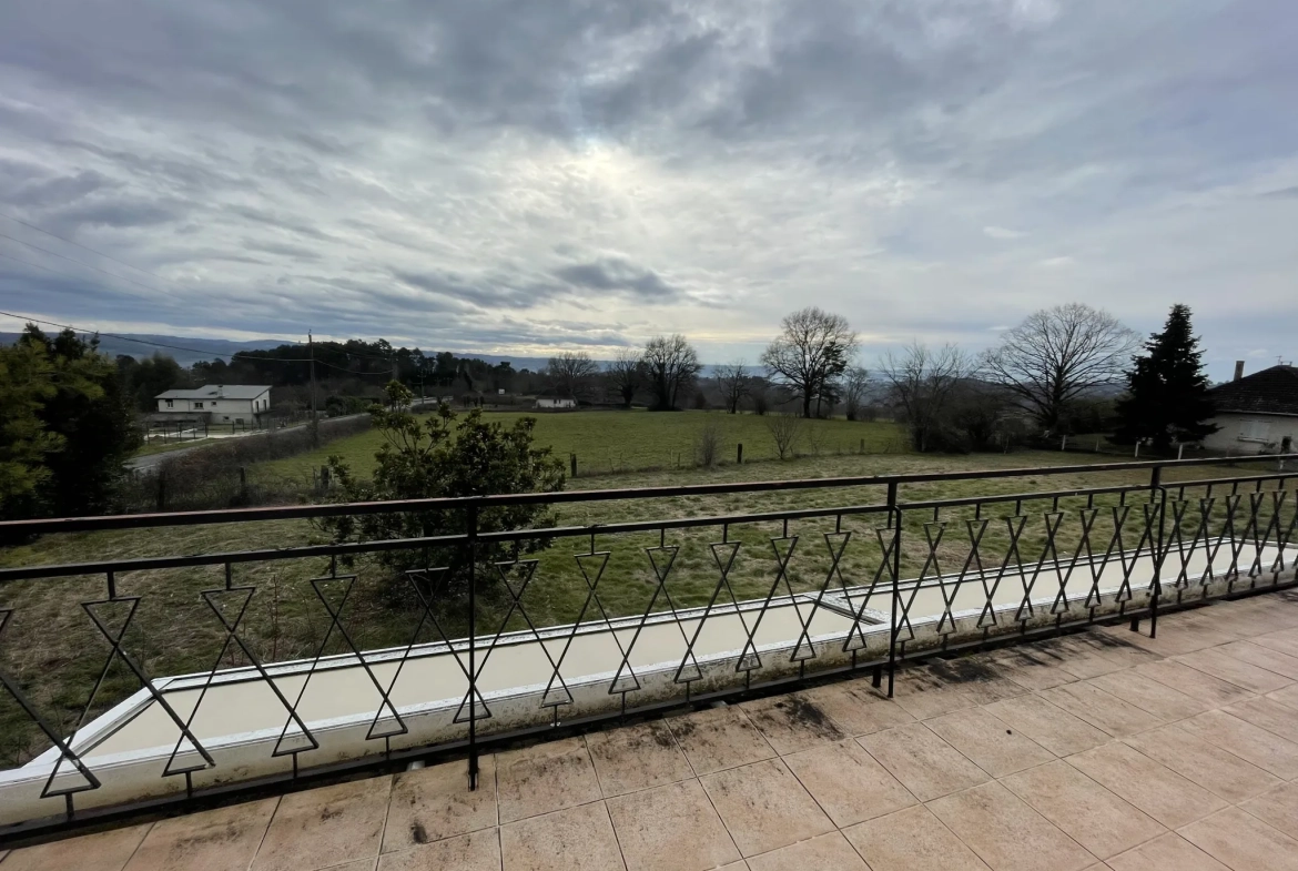 Maison de 110 m² avec véranda, garage et terrain à Malemort 