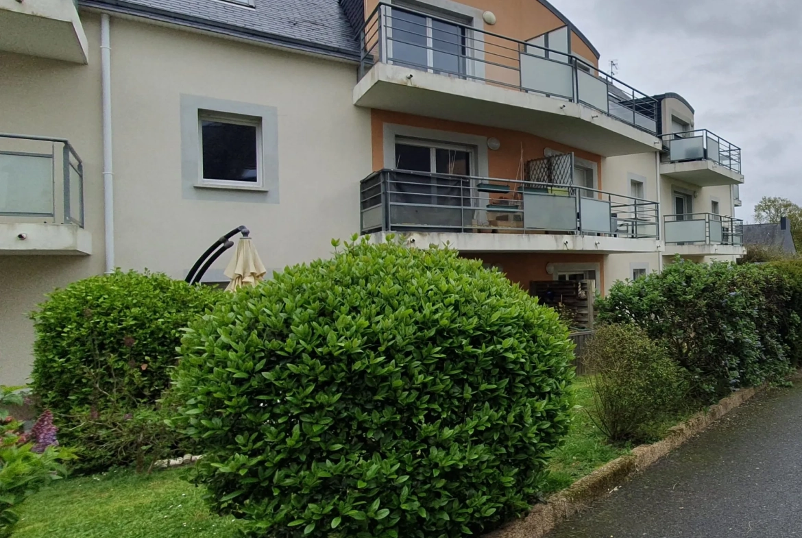 Appartement à vendre à Riantec - 2 pièces avec balcon et cave 