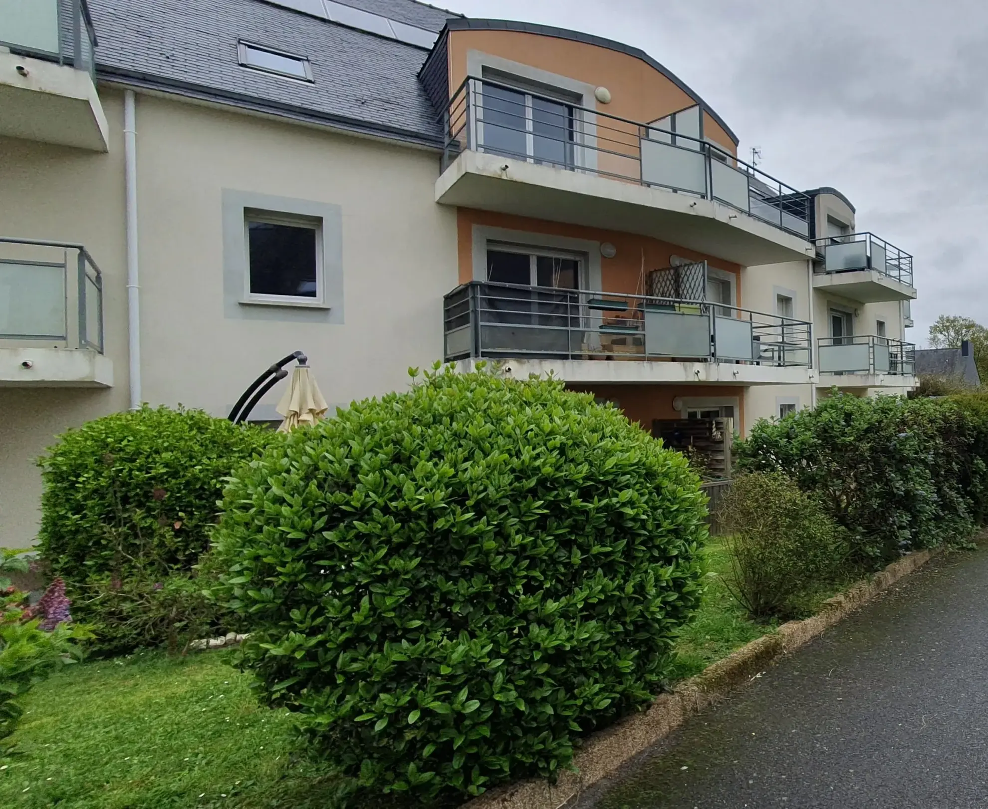 Appartement à vendre à Riantec - 2 pièces avec balcon et cave 