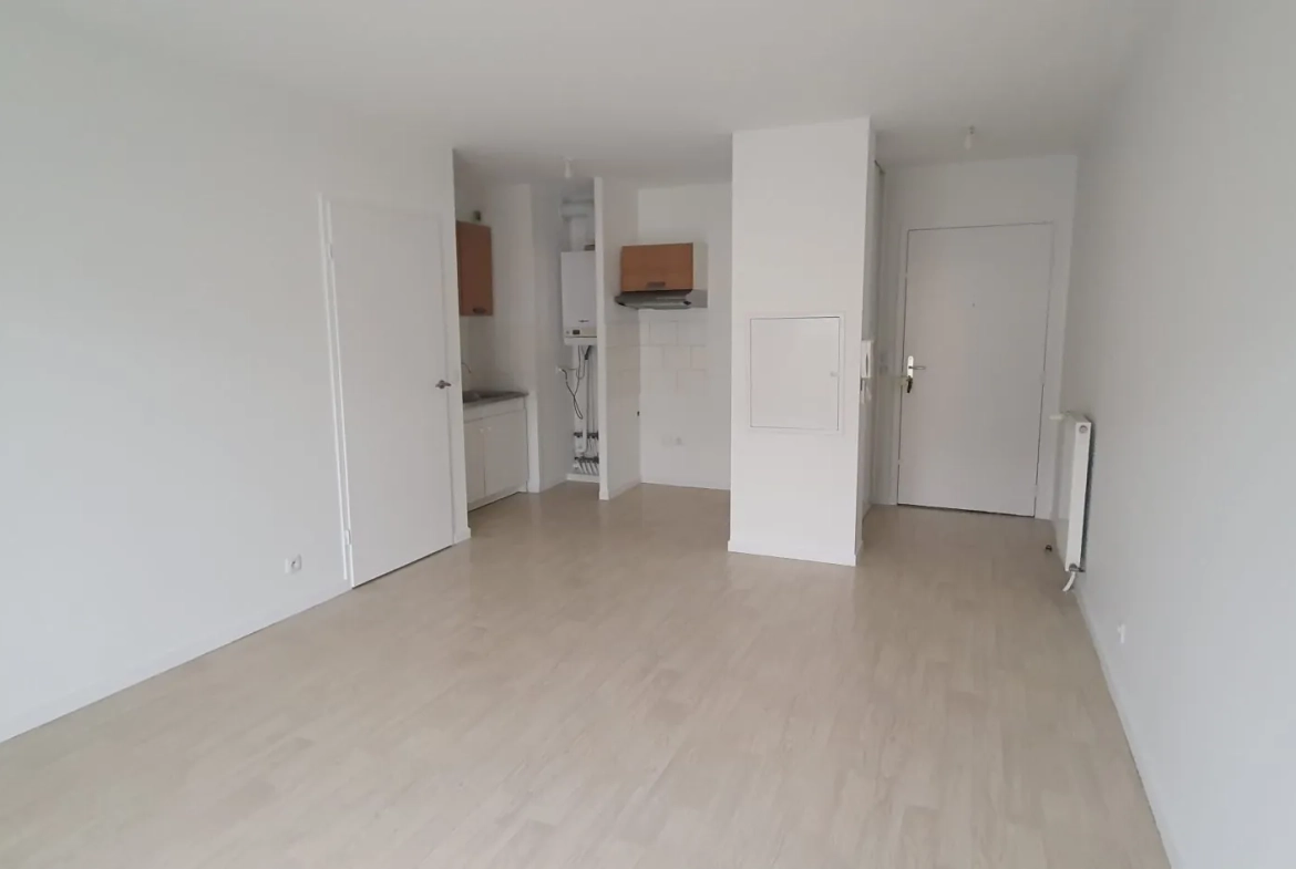 Appartement à vendre à Riantec - 2 pièces avec balcon et cave 