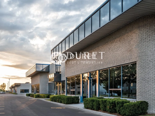 Local commercial neuf à vendre à Saint Jean de Monts - emplacement stratégique & visibilité optimale