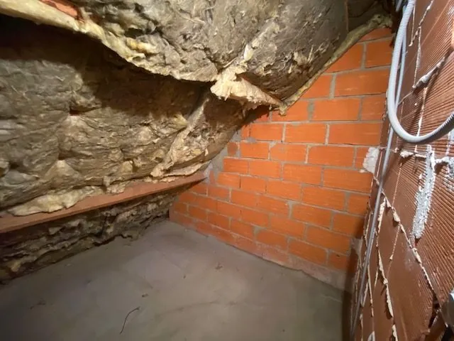 Maison à vendre à Saint-Cosme-en-Vairais avec belles volumes et potentiel de rénovation 