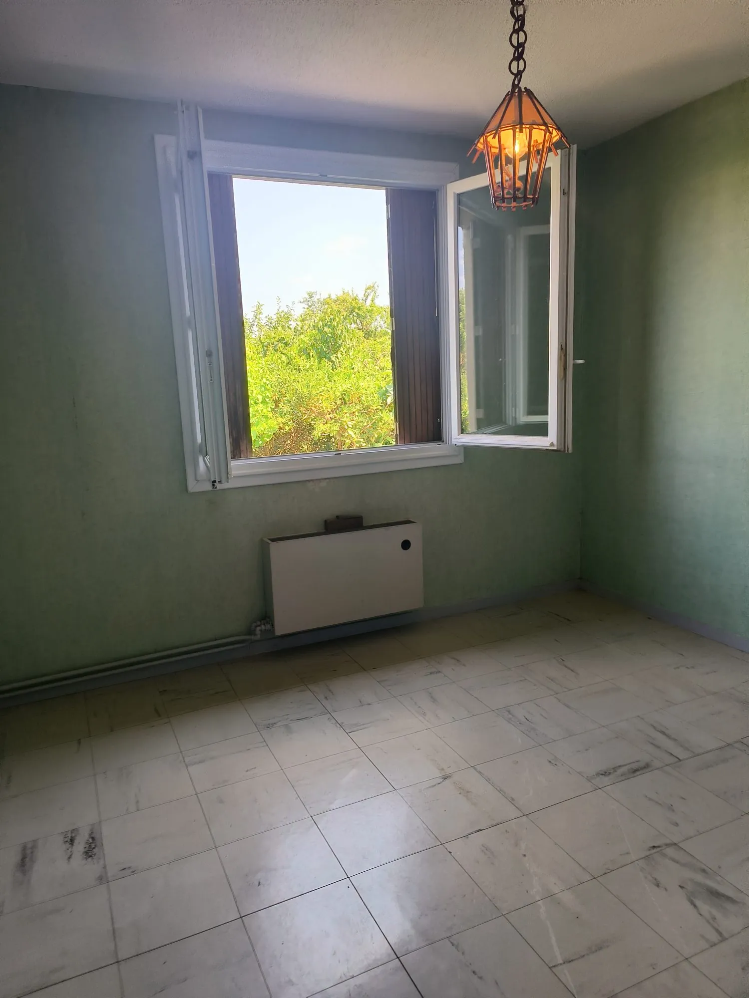 Maison à vendre à Lameilhé, 4 chambres, jardin et terrasse, potentiel de rénovation 