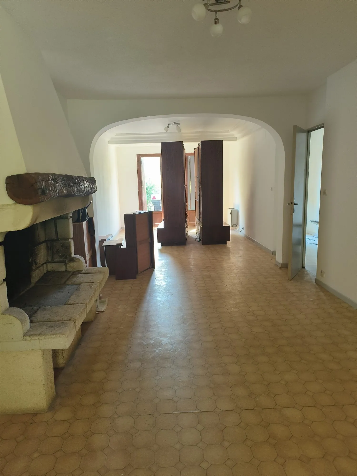 Maison à vendre à Lameilhé, 4 chambres, jardin et terrasse, potentiel de rénovation 