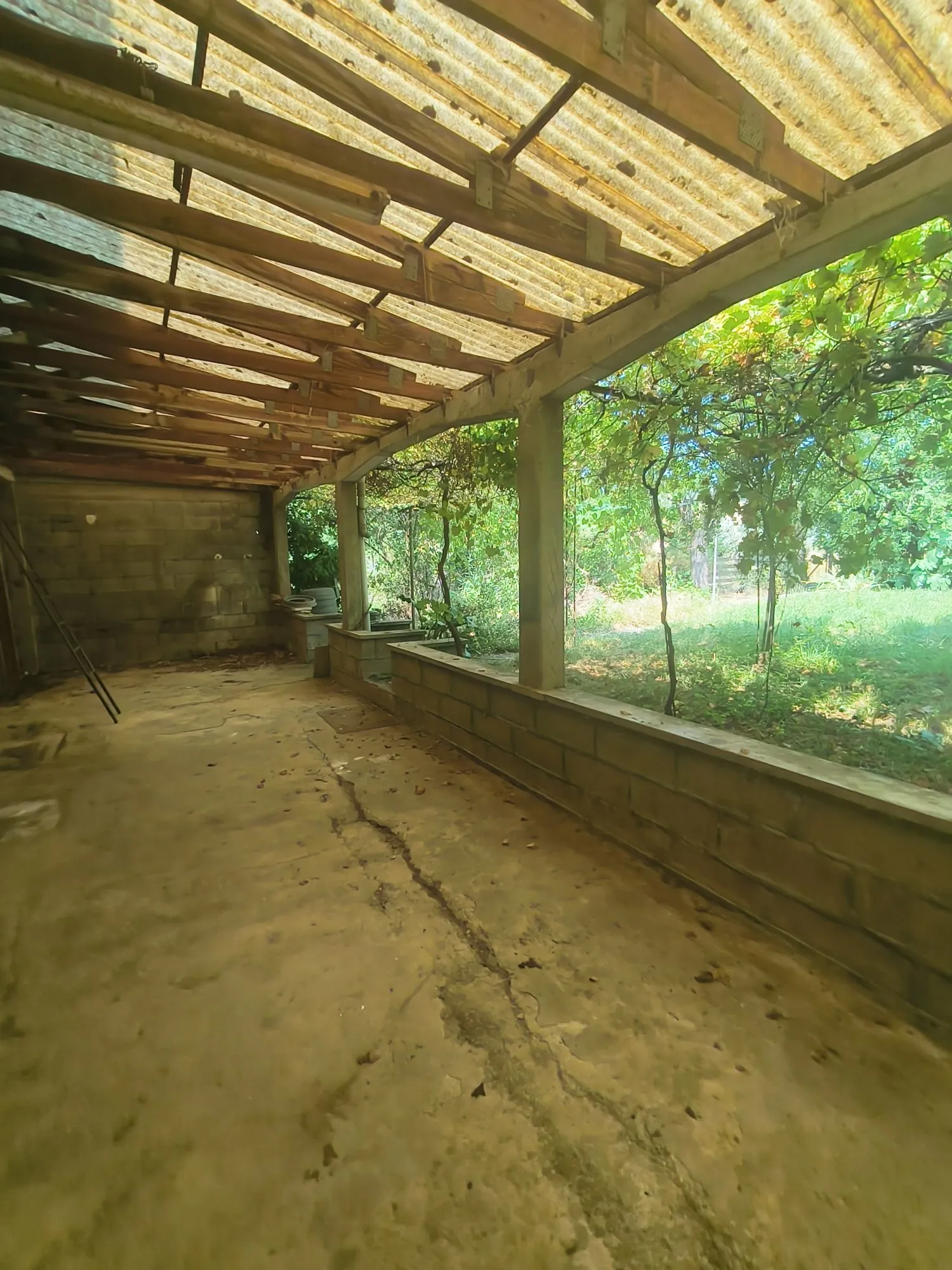 Maison à vendre à Lameilhé, 4 chambres, jardin et terrasse, potentiel de rénovation 