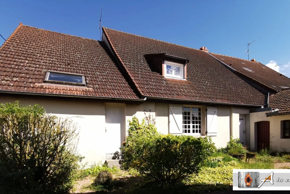 Charmante maison de village avec garage, jardin et cour à Sannat 