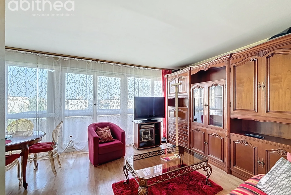Appartement 3 pièces lumineux avec balcon et parking à Choisy-le-Roi 