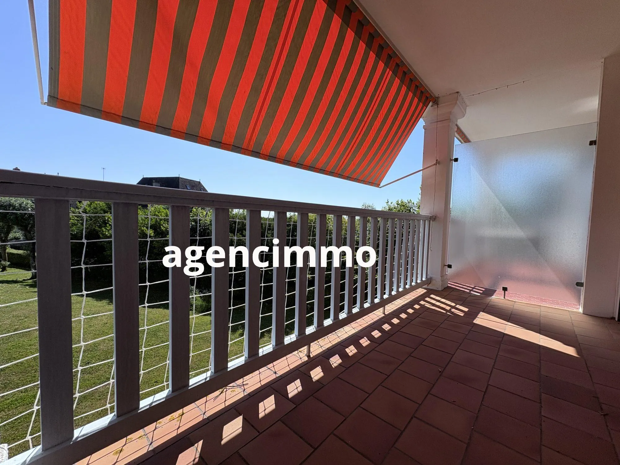 Magnifique studio avec terrasse, vue mer et jardin à Trouville-sur-Mer 
