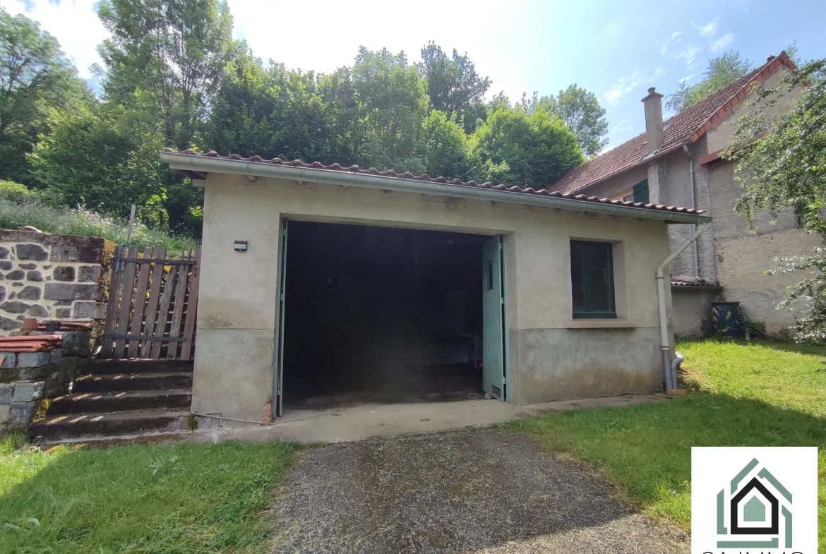 Maison de 80 m² à Saint-Ours-les-Roches, proche de la Sioule 