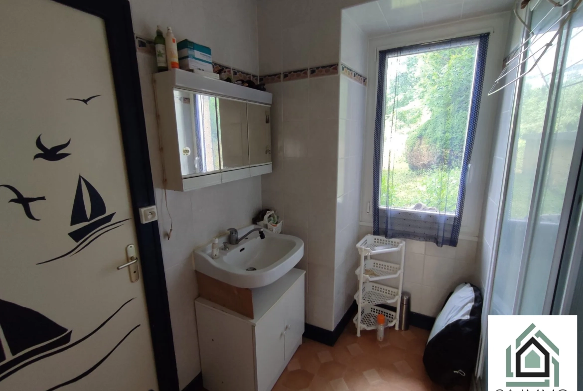Maison de 80 m² à Saint-Ours-les-Roches, proche de la Sioule 