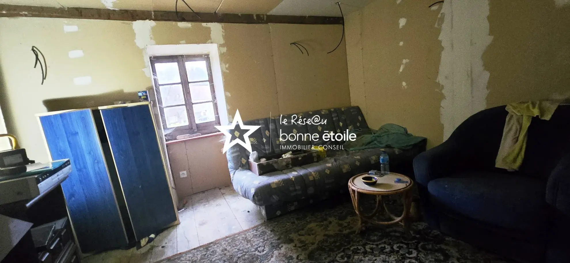 Maison en pierre à rénover à Noidant-le-Rocheux proche de Langres avec dépendances 