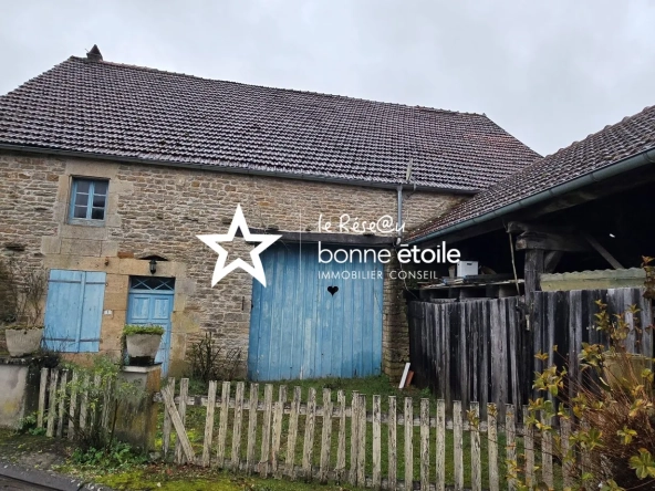 Maison en pierre à rénover à Noidant-le-Rocheux proche de Langres avec dépendances