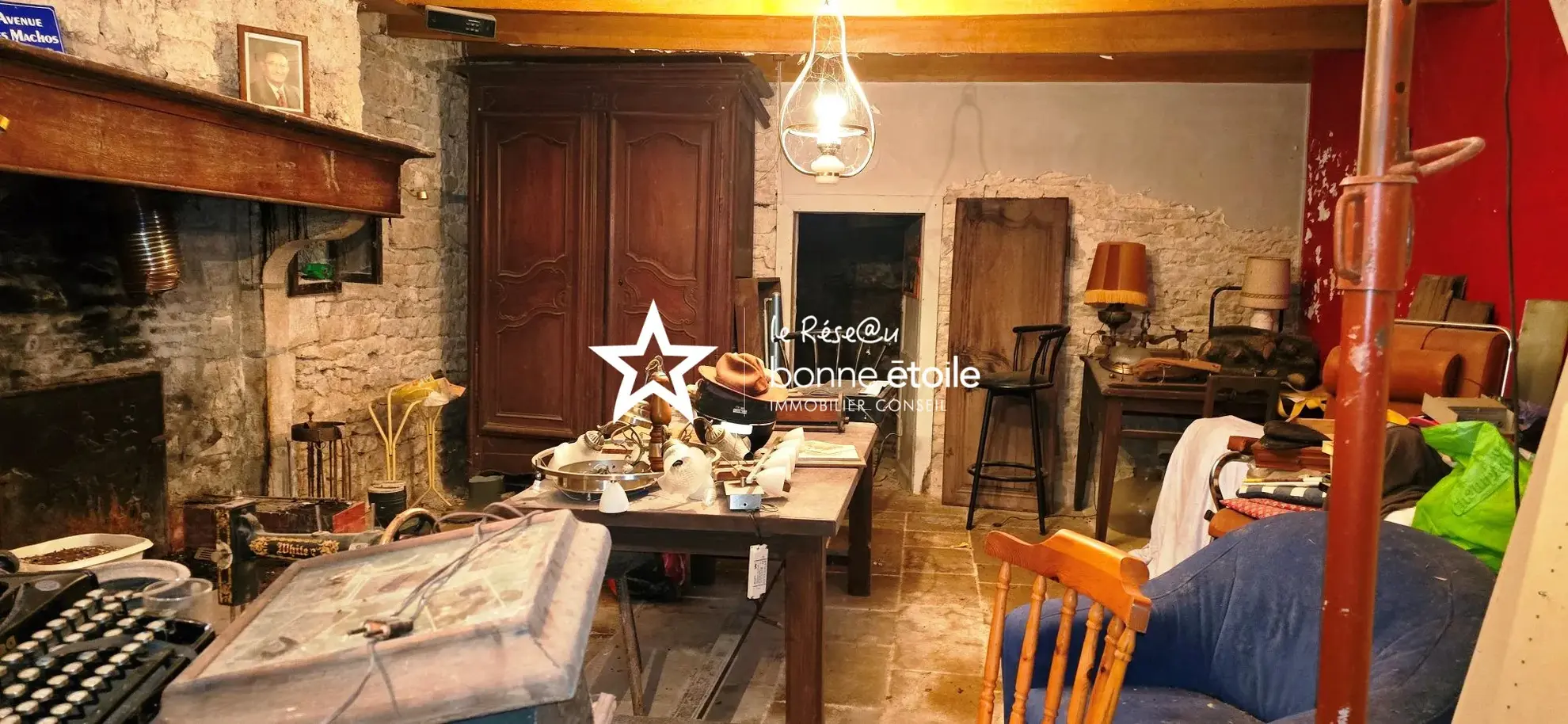 Maison en pierre à rénover à Noidant-le-Rocheux proche de Langres avec dépendances 