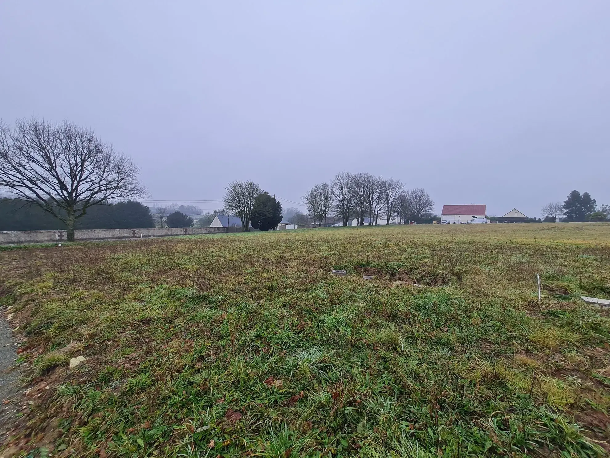 Terrain professionnel de 1434 m² à Sonzay — Zone artisanale prête à construire 