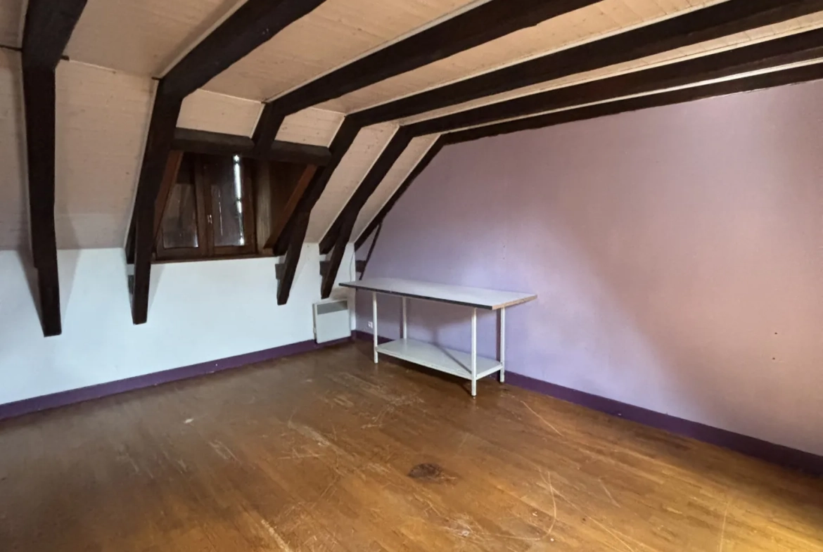 Maison de ville à vendre avec garage à Argentat-sur-Dordogne 