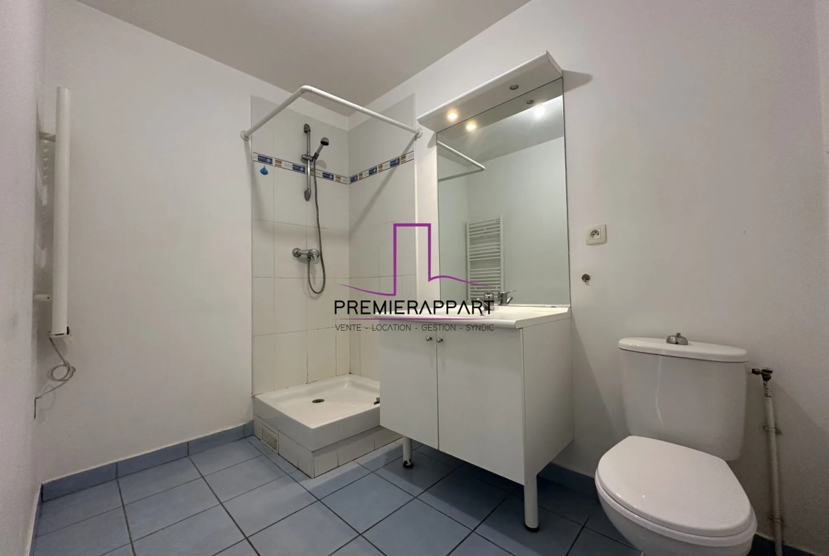 Studio de 36 m² avec terrasse à Poissy Quartier de Noailles 