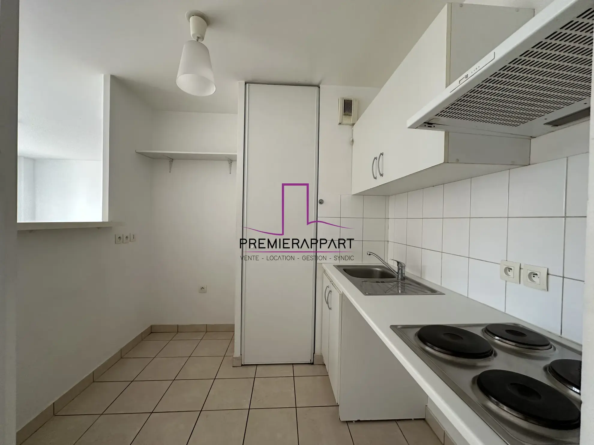 Studio de 36 m² avec terrasse à Poissy Quartier de Noailles 