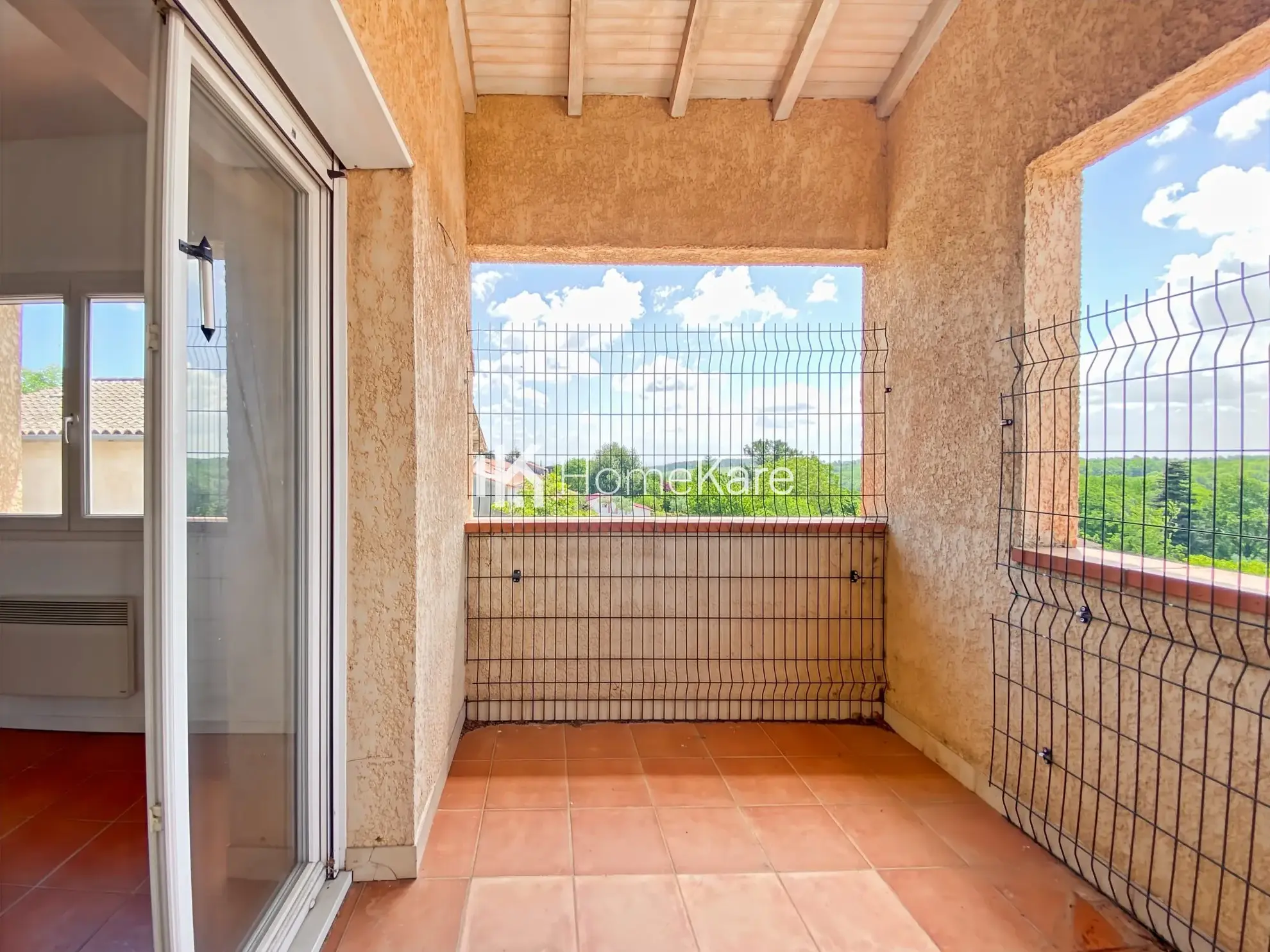 Appartement T4 à vendre à Pujaudran avec terrasse et vue dégagée 