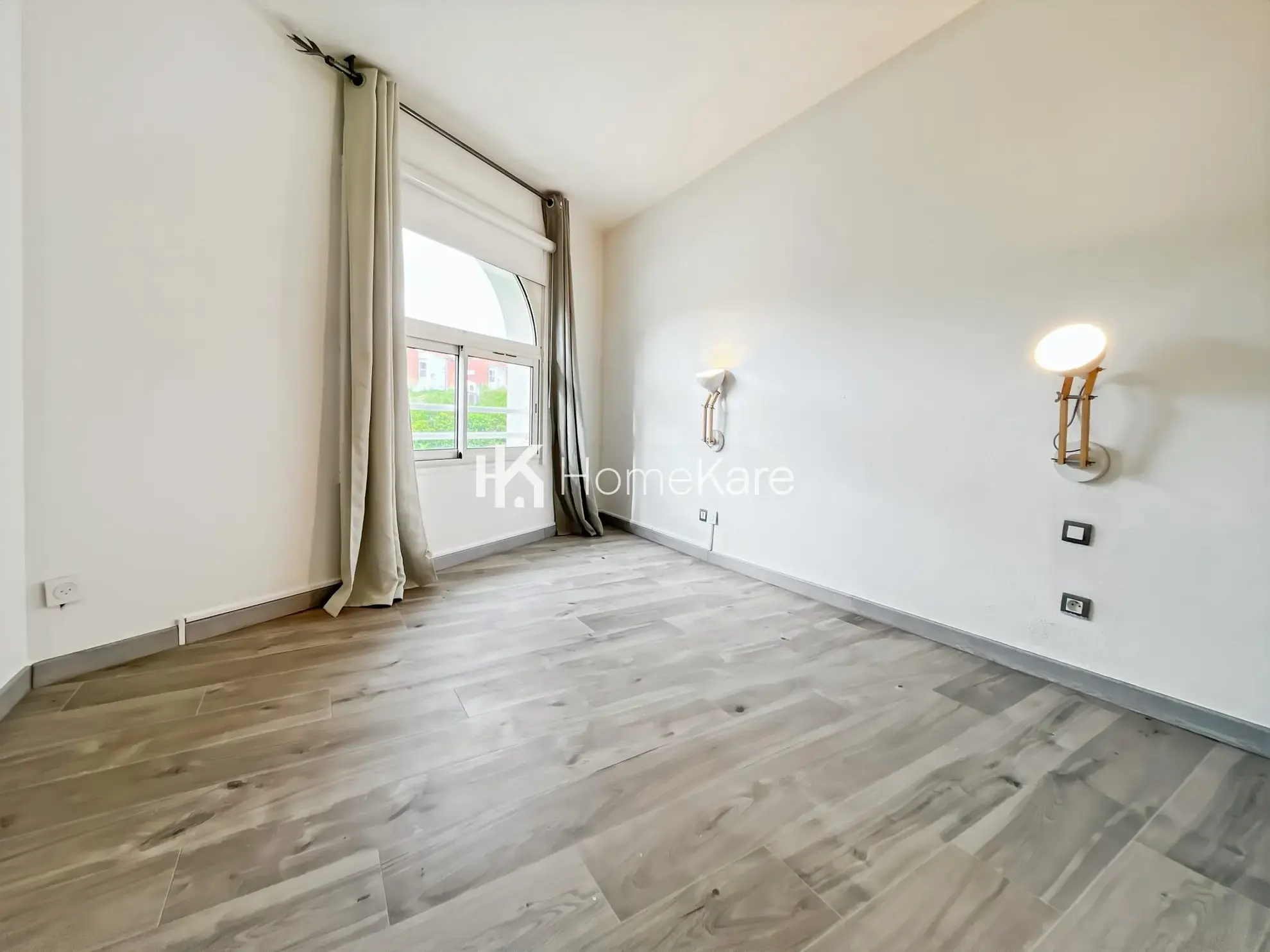 Appartement T2 à Rouffiac-Tolosan avec balcon, parking et proximité commerces 