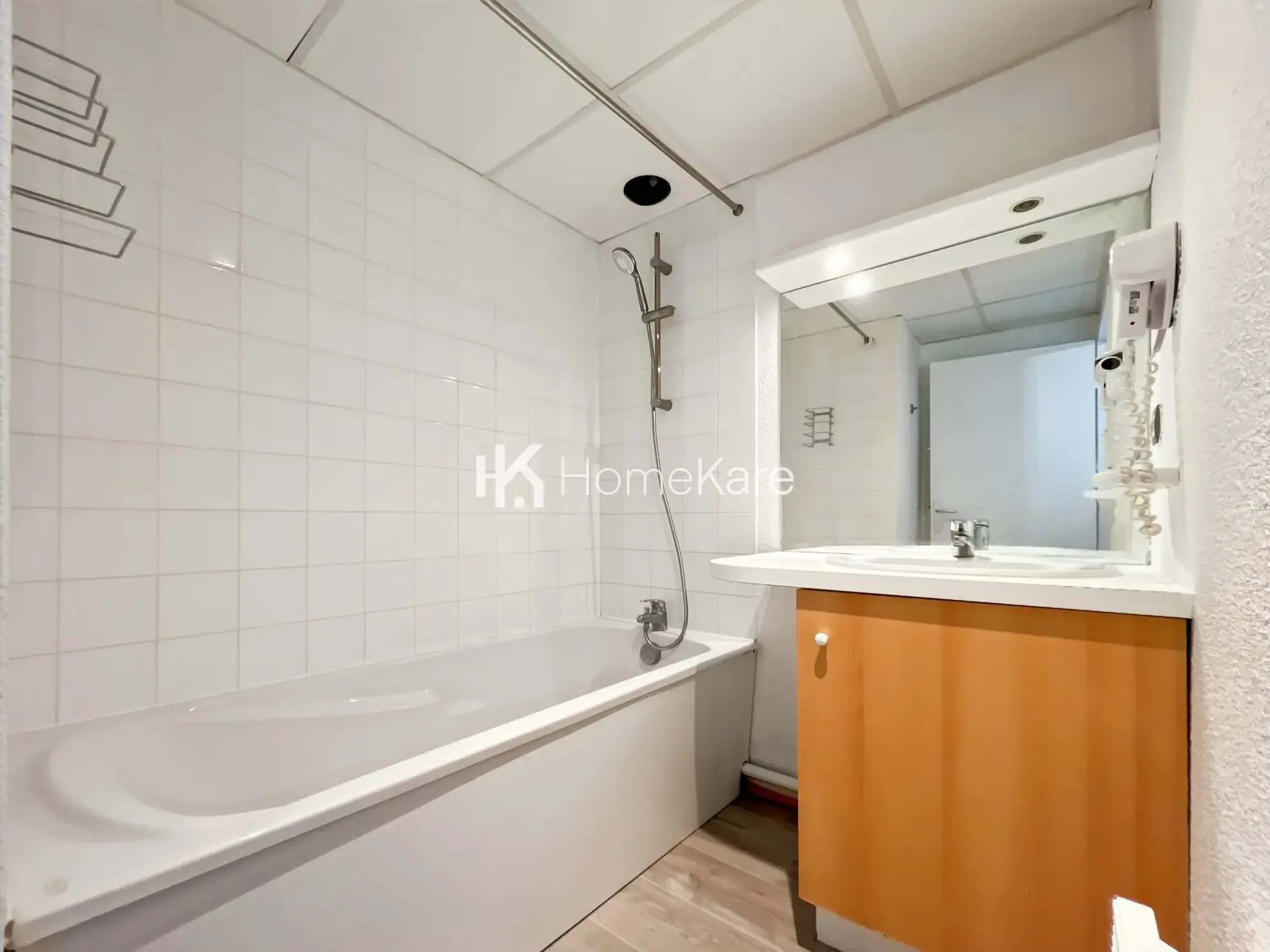 Appartement T2 à Rouffiac-Tolosan avec balcon, parking et proximité commerces 
