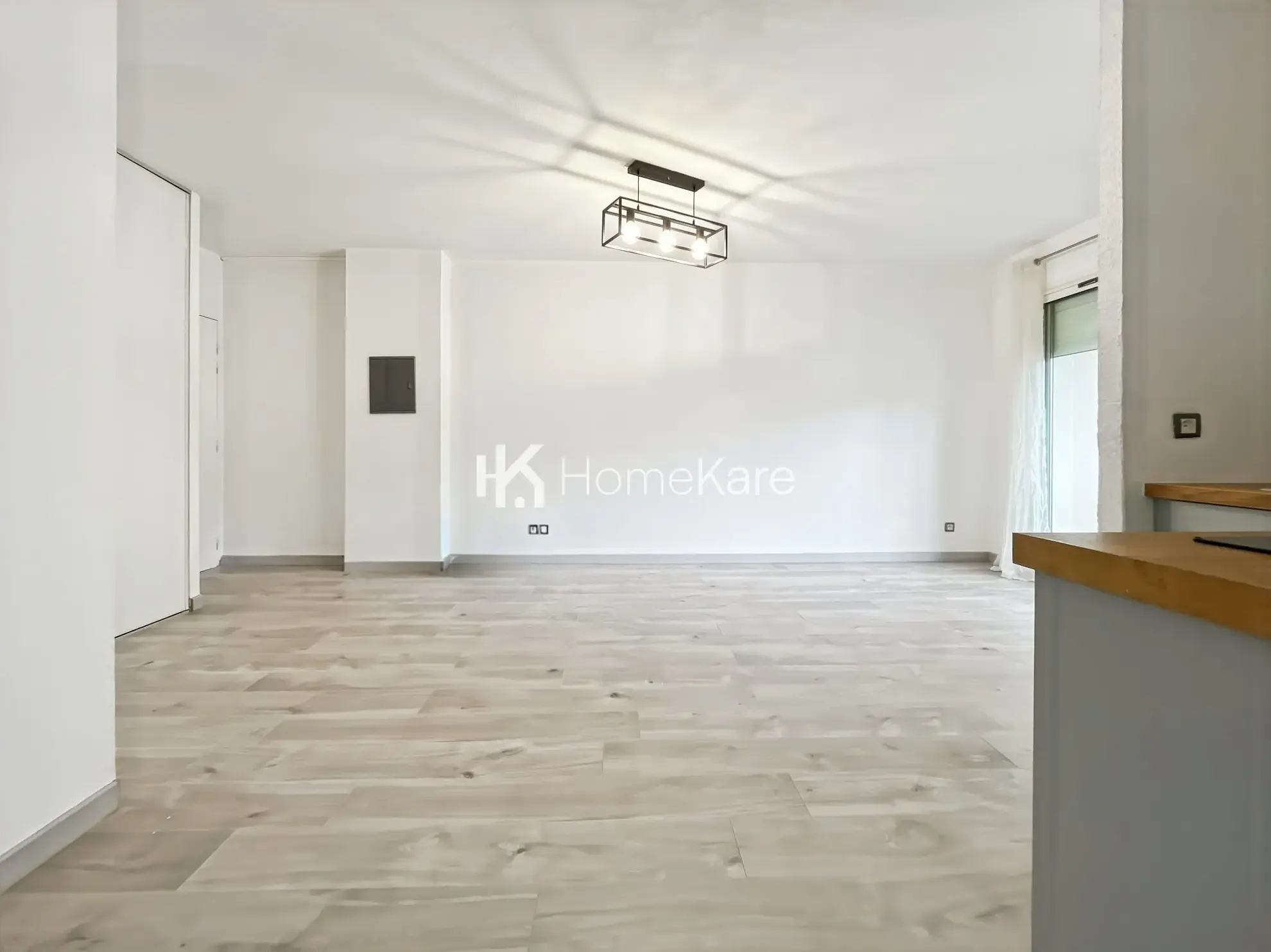 Appartement T2 à Rouffiac-Tolosan avec balcon, parking et proximité commerces 