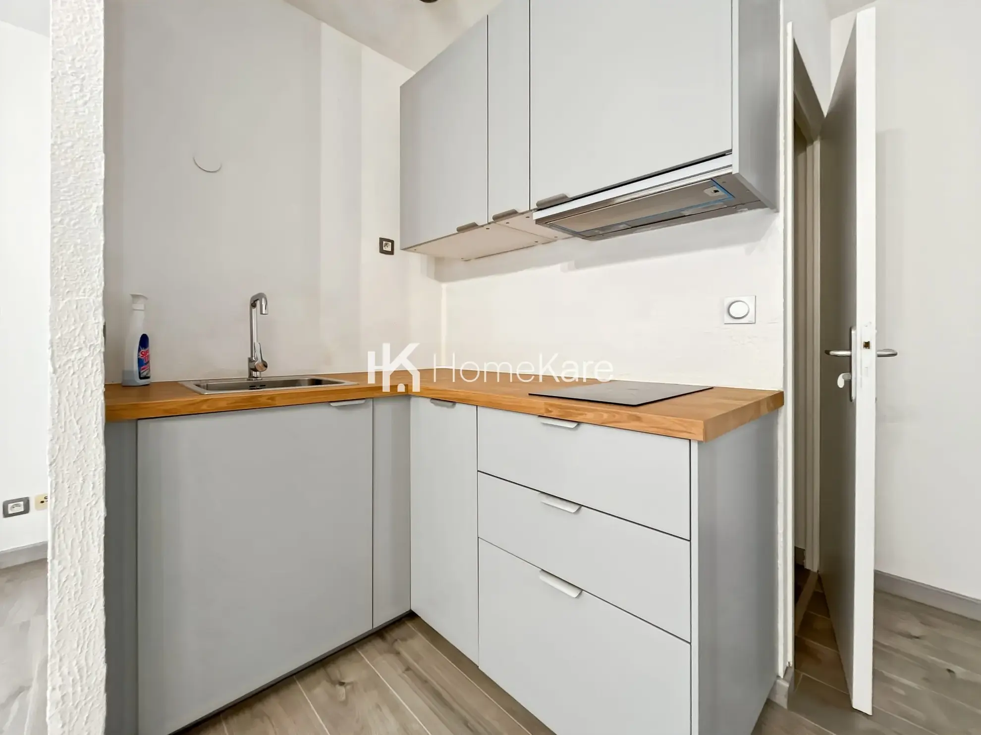 Appartement T2 à Rouffiac-Tolosan avec balcon, parking et proximité commerces 